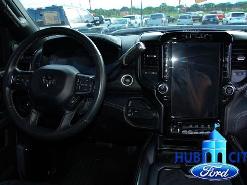 Used 2024 RAM 3500 Limited AWD/4WD image 19