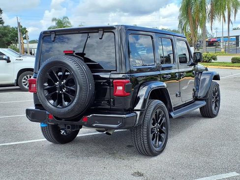 Used 2021 Jeep Wrangler Unlimited Sahara AWD/4WD image 7