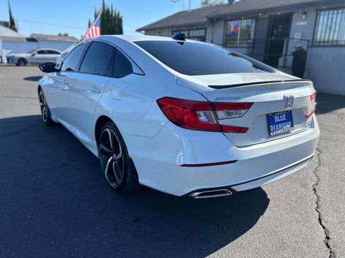 Used 2021 Honda Accord Sport image 5