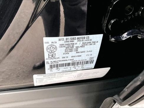 Used 2025 Lincoln Aviator Reserve w/ Illumination Package image 19