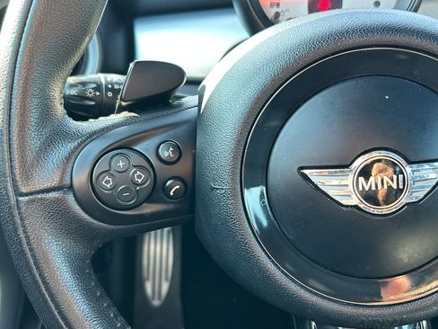 Used 2013 MINI Cooper S image 17