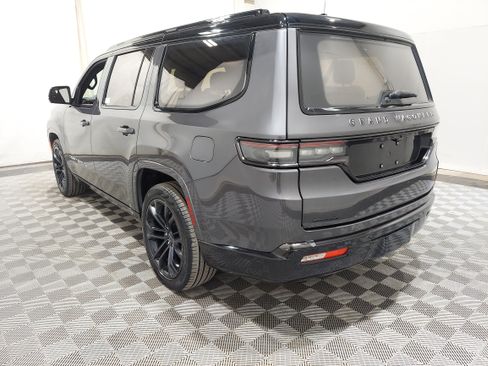 Used 2023 Jeep Grand Wagoneer Series III w/ Quick Order Packagew 28T AWD/4WD image 2