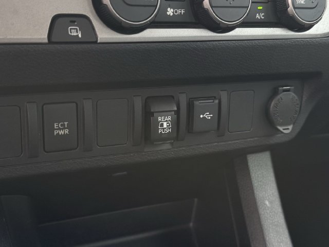 Used 2022 Toyota Tacoma SR5 RWD image 24