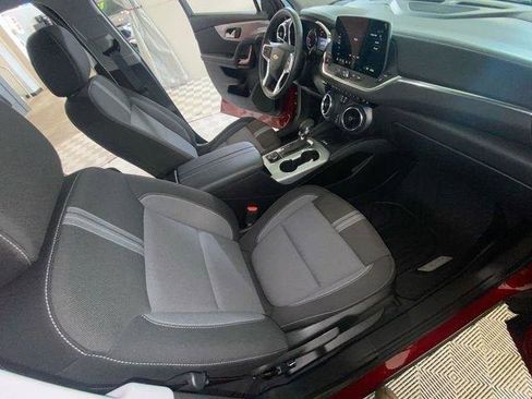 Used 2024 Chevrolet Blazer LT w/ Convenience Package FWD image 38