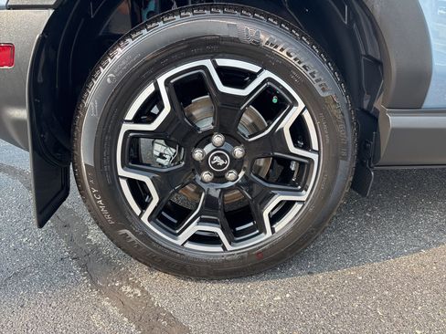 Used 2025 Ford Bronco Sport Outer Banks w/ Outer Banks Tech Package+ image 3