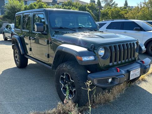 Used 2023 Jeep Wrangler Unlimited Rubicon AWD/4WD image 3