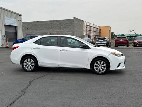 Used 2016 Toyota Corolla LE FWD image 8
