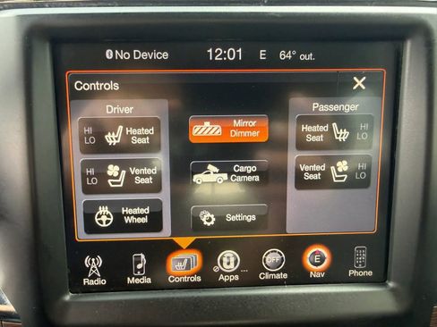Used 2014 RAM 3500 Laramie AWD/4WD image 26