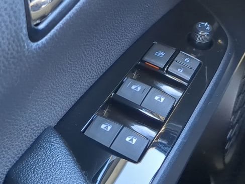 Used 2017 Toyota Prius Four Touring image 22