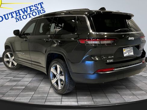 Used 2022 Jeep Grand Cherokee L Limited image 4