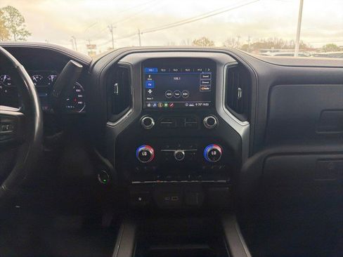 Used 2020 GMC Sierra 1500 SLT image 21