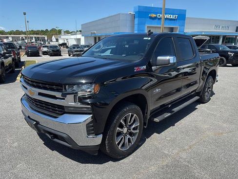 Used 2021 Chevrolet Silverado 1500 LT w/ Texas Edition Plus image 2