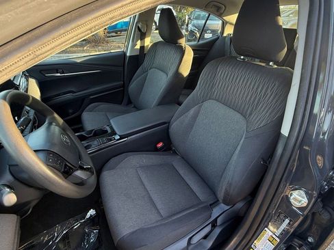 Used 2025 Toyota Camry LE FWD image 32