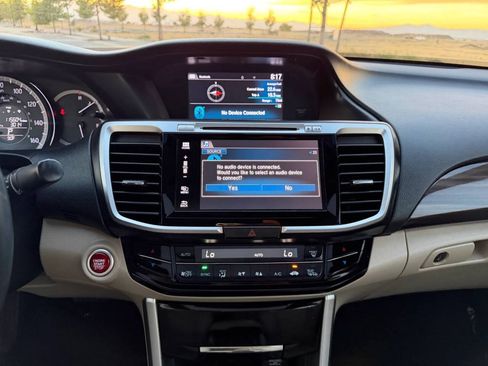 Used 2017 Honda Accord EX-L image 27