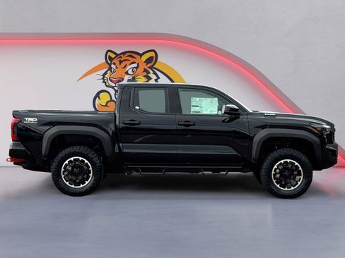 New 2026 Toyota Tacoma TRD Off-Road image 4