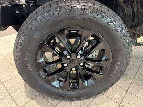 Used 2021 Jeep Wrangler Unlimited Sahara w/ Cold Weather Group image 9