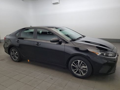 Used 2023 Kia Forte LXS FWD image 11