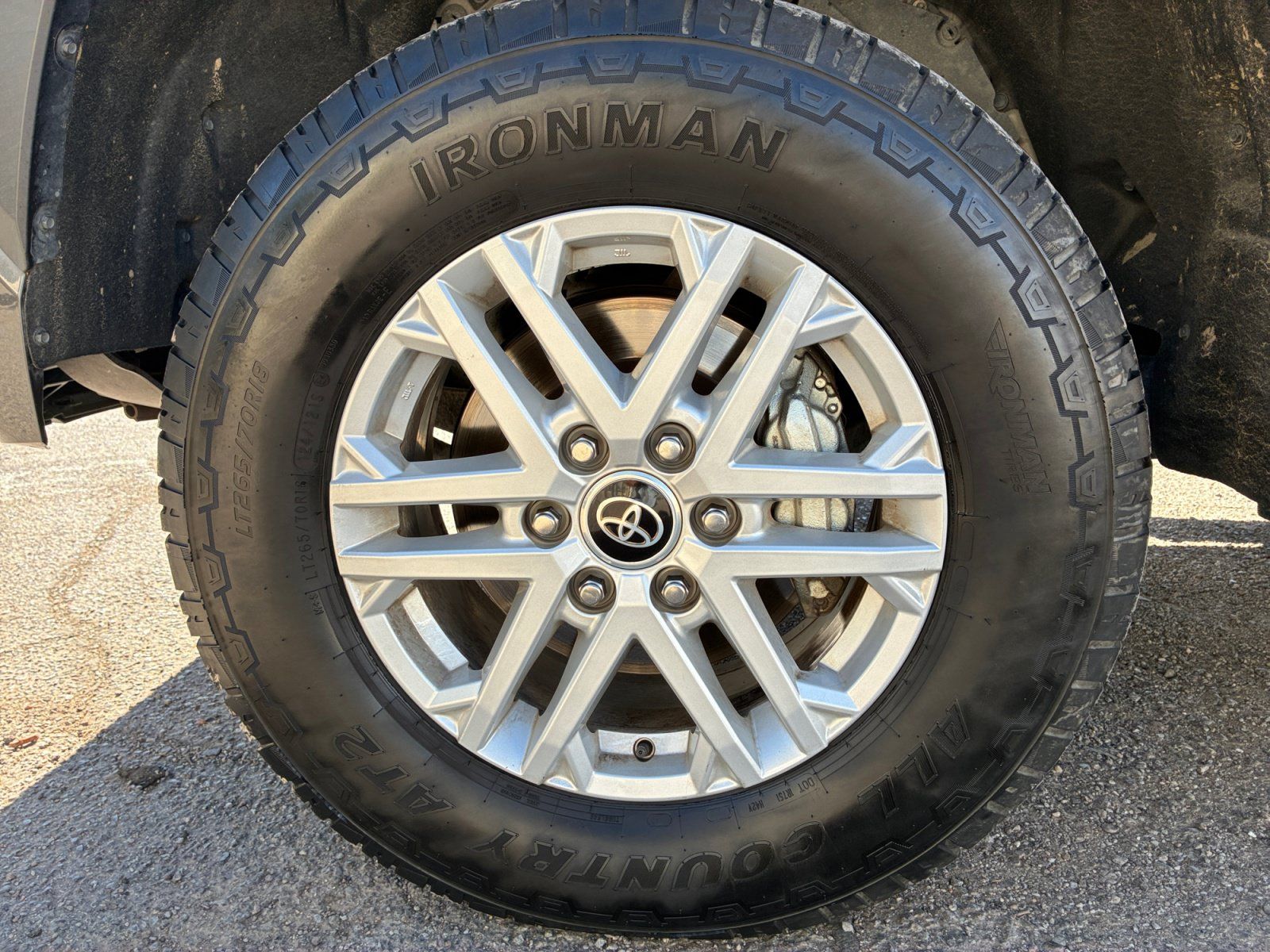 Used 2022 Toyota Tundra SR5 w/ SR5 Premium Package RWD image 11