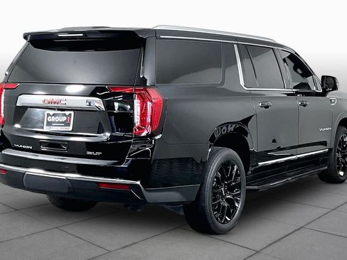 Used 2023 GMC Yukon XL SLT w/ SLT Luxury Package AWD/4WD image 12
