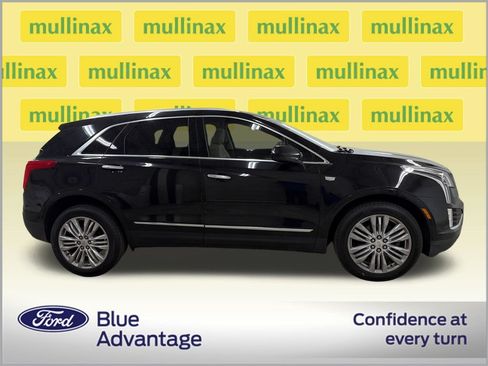 Used 2019 Cadillac XT5 Premium Luxury FWD image 2