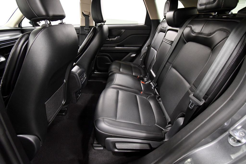 Used 2024 Lincoln Corsair AWD w/ Equipment Group 101A image 15