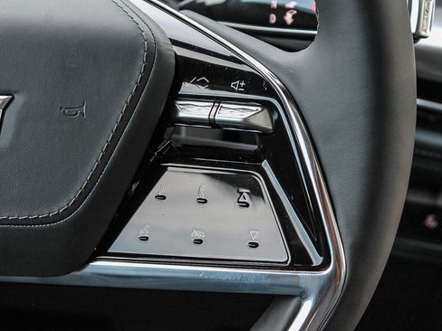 New 2025 Cadillac Escalade IQ Luxury 2 image 17