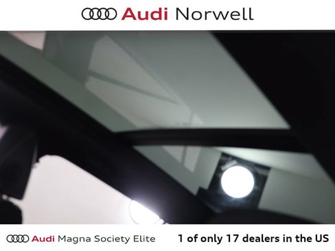 Used 2024 Volkswagen Tiguan SE R-Line AWD/4WD image 8