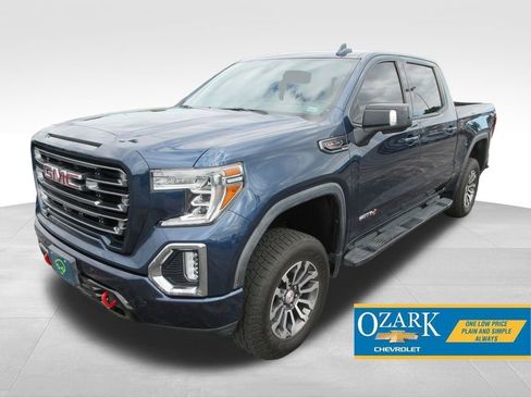 Certified 2020 GMC Sierra 1500 AT4 w/ AT4 Premium Package AWD/4WD image 1