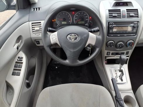 Used 2012 Toyota Corolla LE FWD image 12