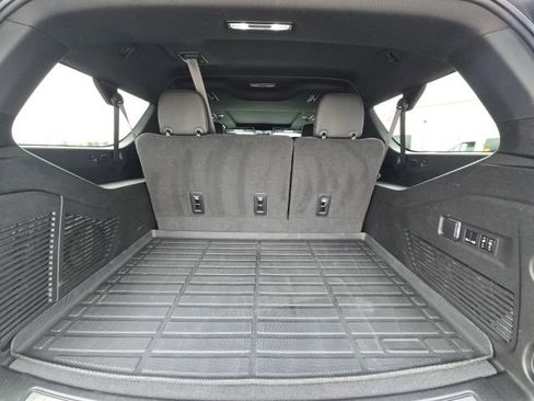 Used 2023 Chevrolet Suburban RST w/ Luxury Package image 14