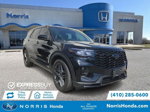Used 2025 Ford Explorer ST AWD/4WD image 1