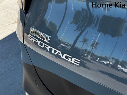 New 2026 Kia Sportage EX image 9