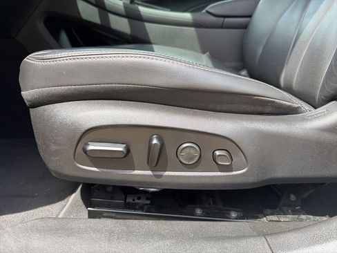 Used 2017 Buick LaCrosse Premium w/ Driver Confidence Package #2 FWD image 10
