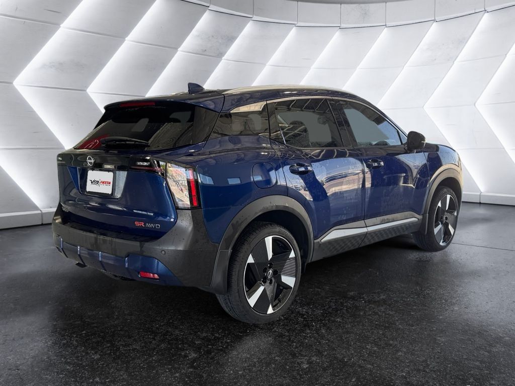 Used 2025 Nissan Kicks SR AWD/4WD image 4
