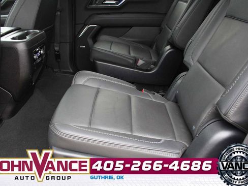 Used 2025 GMC Yukon Denali AWD/4WD image 24