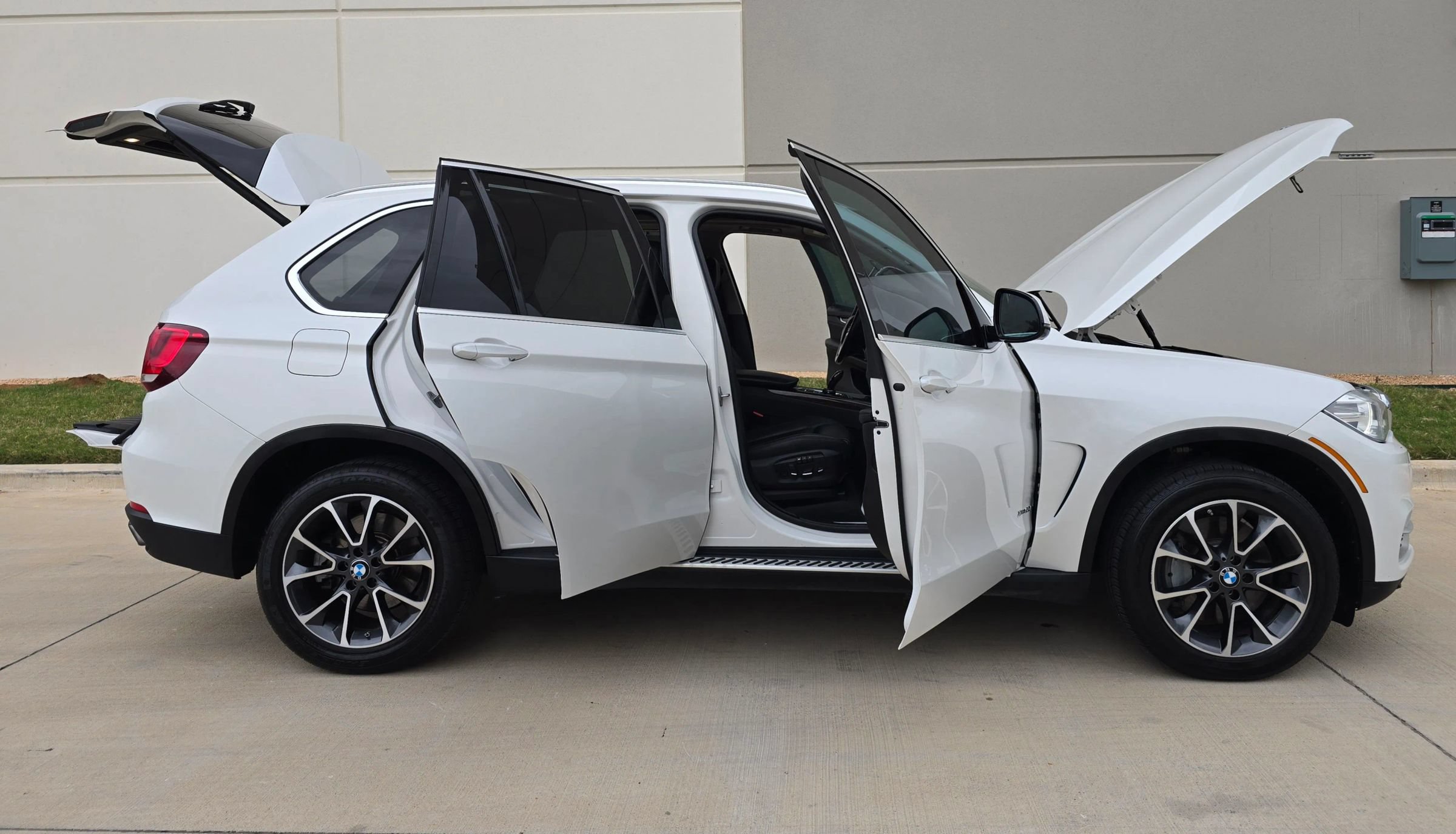 Used 2015 BMW X5 xDrive50i AWD/4WD image 15