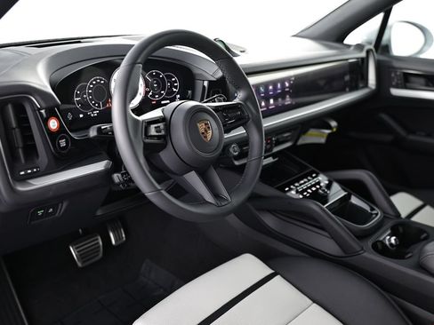 New 2026 Porsche Cayenne S AWD/4WD image 4