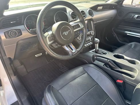 Used 2022 Ford Mustang GT Premium image 15