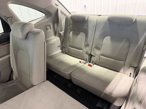 Used 2010 Hyundai Veracruz GLS image 11