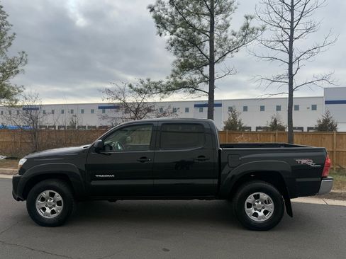 Used 2010 Toyota Tacoma 4x4 Double Cab image 9