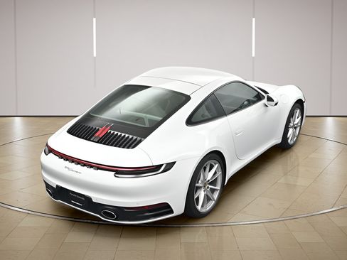 Certified 2024 Porsche 911 Carrera RWD image 38