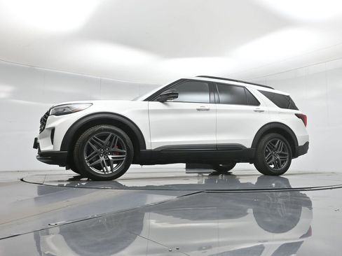 New 2026 Ford Explorer ST AWD/4WD image 51