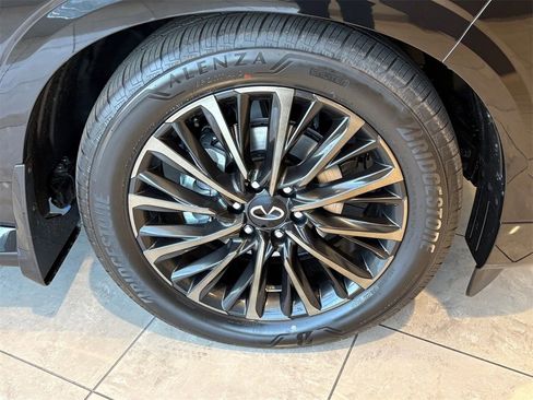 New 2026 INFINITI QX80 Autograph w/ Premium Cargo Package AWD/4WD image 10
