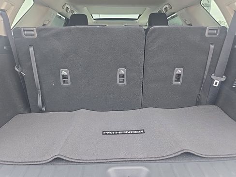 New 2026 Nissan Pathfinder SL w/ SL Premium Package AWD/4WD image 42