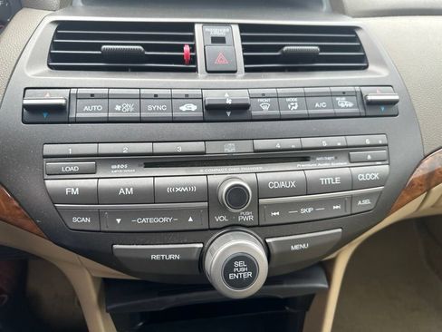 Used 2010 Honda Accord EX-L image 18