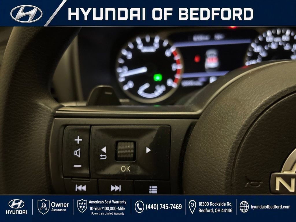 Used 2024 Nissan Rogue SV AWD/4WD image 19