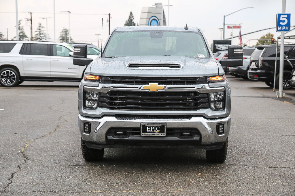 Used 2025 Chevrolet Silverado 2500 LT w/ Convenience Package AWD/4WD image 6