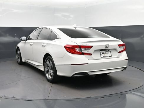 Used 2018 Honda Accord EX image 5