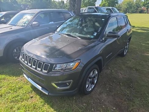Used 2020 Jeep Compass Limited AWD/4WD image 3