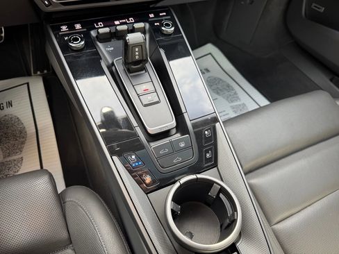 Used 2021 Porsche 911 Carrera image 23